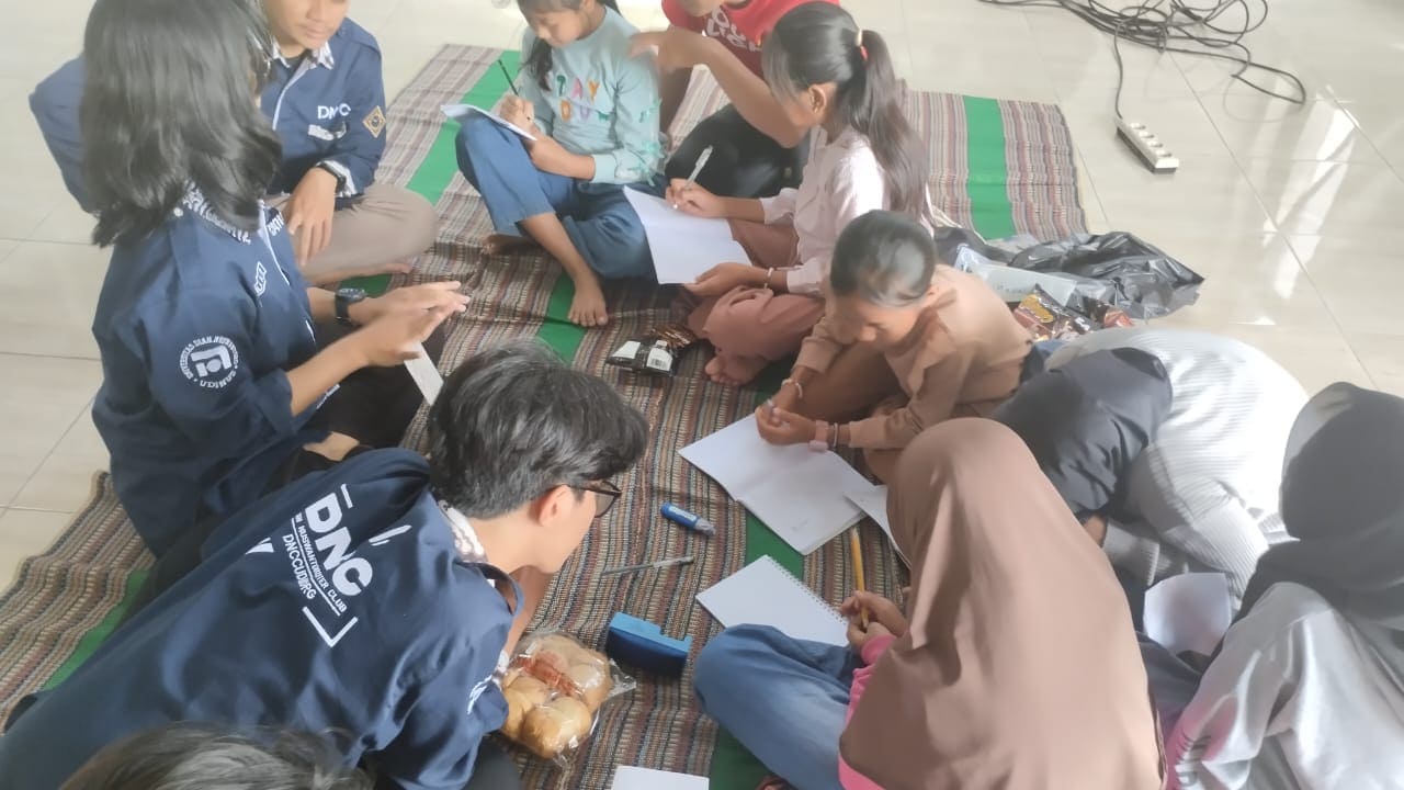 TechAware x KKN Aktivis